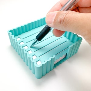 CHLOE Sticky Note Holder - Post It Holder - Desk Accessories - Postit Organizer - Wavy Desk Organizer - Back to School - Home Office Decor