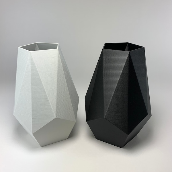 MISHI Faceted Vase (STYLE 01 - Symmetry) - Designed and Crafted by Honey & Ivy Studio in Portland, Oregon