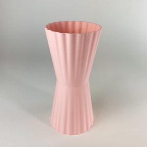 MICO Vase STYLE 01 Trumpet Designed and Crafted by Honey & Ivy Studio in Portland, Oregon Pink