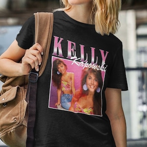 kelly Kapowski Saved By The Bell Short Sleeve Famous Shirt Men and Women T-Shirt
