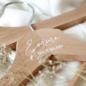 Wedding dress hanger, Winter wedding gift, Personalized Bridal Hangers, Bridesmaid Hangers, Wedding Party Hangers, Gift for bridal party