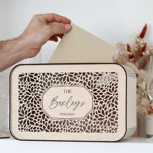 Boîte pour cartes de mariage, porte-cartes de mariage, boîte enveloppe personnalisée gravée en bois, boîte à souvenirs, boîte pour cartes de mariage avec fente, enseigne de mariage, douche