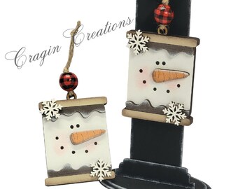 Adorno de muñeco de nieve de malvavisco, adorno de muñeco de nieve de malvavisco pintado a mano, etiqueta de regalo de muñeco de nieve, adorno de malvavisco, adorno de muñeco de nieve