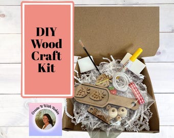 DIY Strawberry Wood Scoop Kit: Farmhouse Tiered Tray Decor