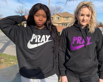 Privilegiran puk hlad nike pray hoodie 