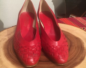 bandolino shoes red