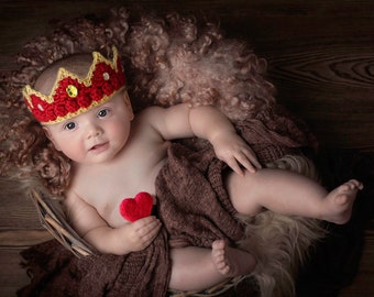 Newborn Crown, Baby Boy Prince Crown and heart, Crochet Infant Crown - Infant newborn Photoshoot outfit,  baby girl crown, princess crown