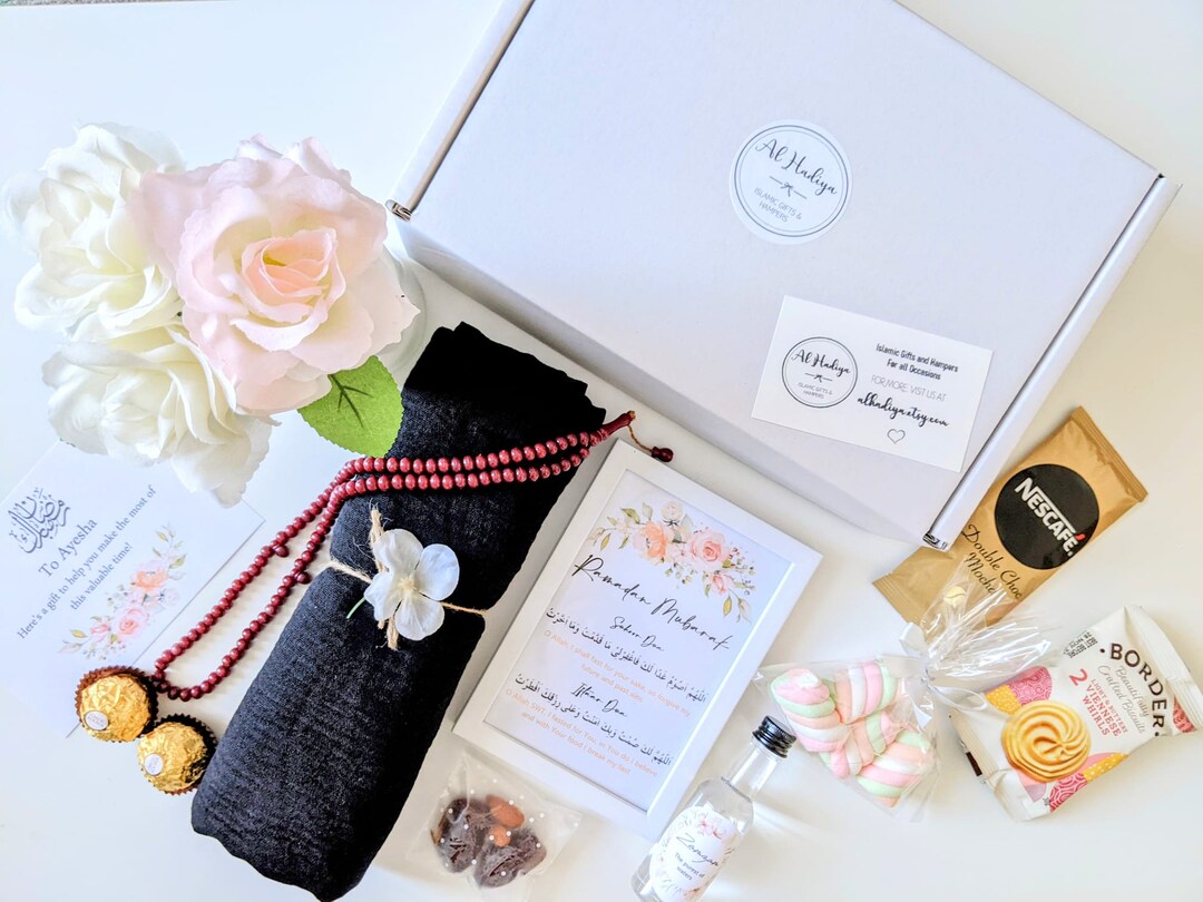 Luxury Ramadan Hijab Gift Box/gift for Her/hijab Gift/islamic