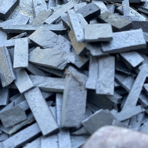 Slate Rod Chips for Mosaics and Crafts