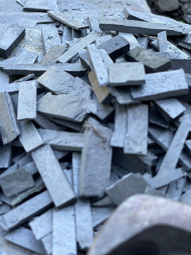 Slate Rod Chips for Mosaics and Crafts