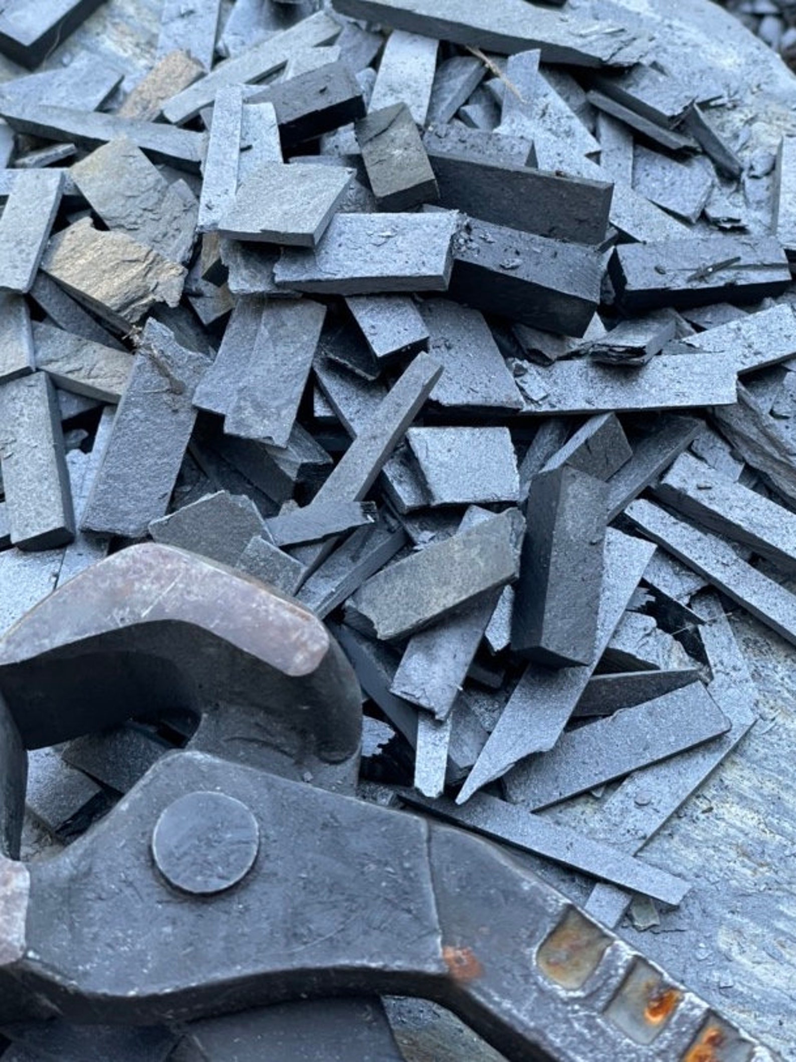 Slate Rod Chips for Mosaics and Crafts - Etsy