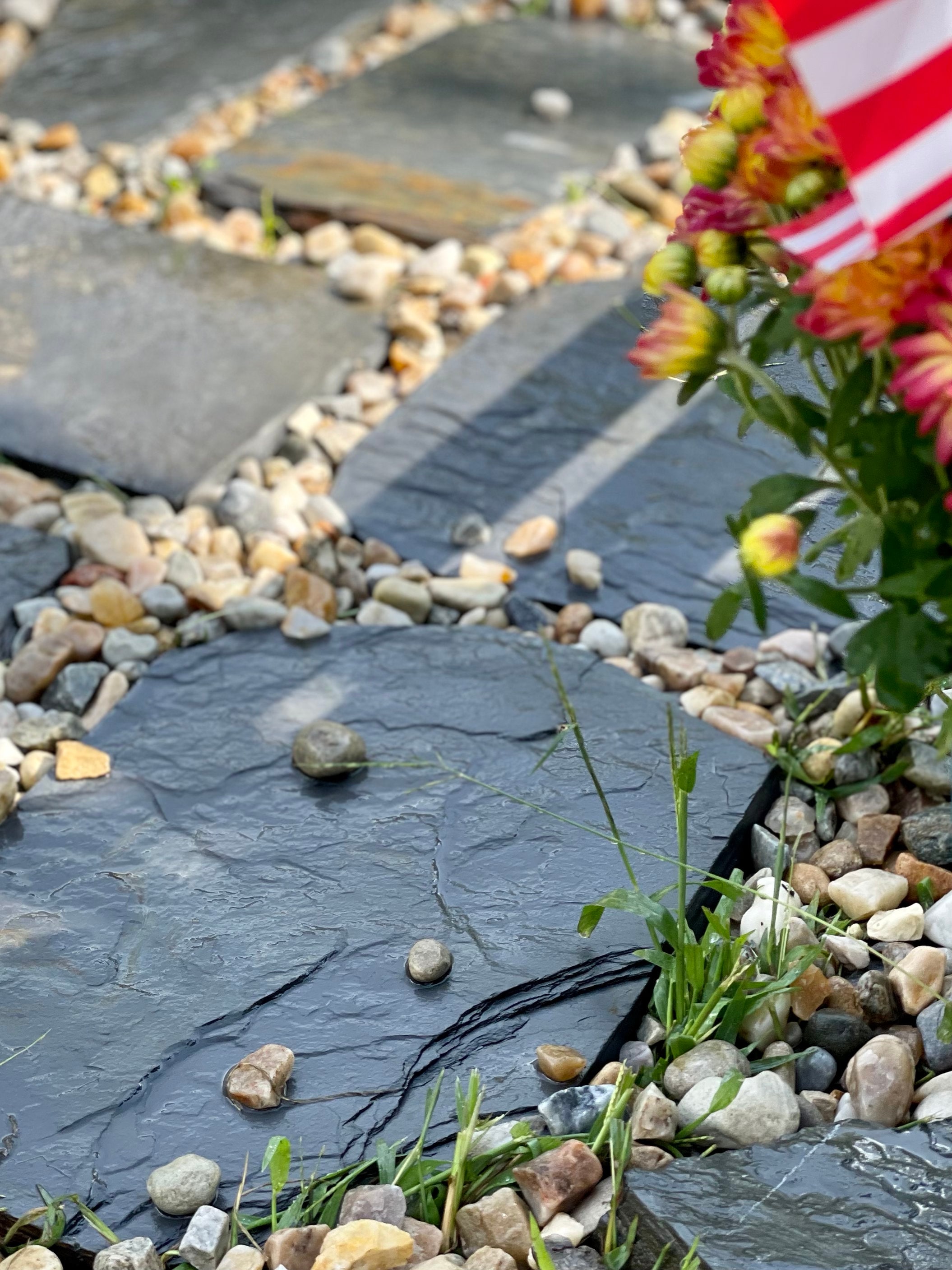 Hand-split Slate Stepping Stone: Garden Pathway Paver (12x11 In