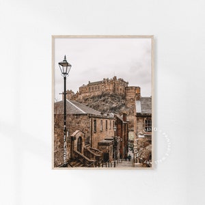 Edinburgh Castle Print, Edinburgh Scotland Printable, Castle Rock Wall Art, Old Town Europe, Scottish Houses Print, Edinburgh City Print