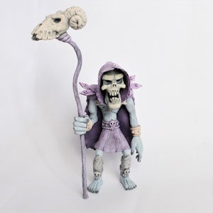 Figure inspired by Skeletor masters of the universe, masters of the universe figure