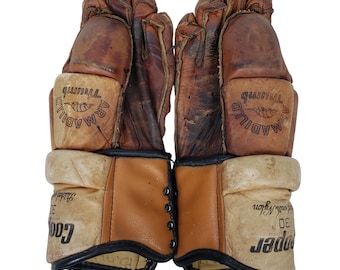 Vintage Cooper 30 Armadillo Thumb Leather Hockey Gloves Men's