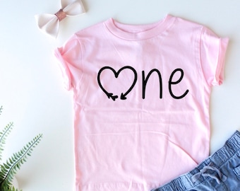One with Heart - Camisa de primeiro aniversário - Camisa de aniversário de um ano - Ideia de presente para primeiro aniversário - Presente para criança de um ano