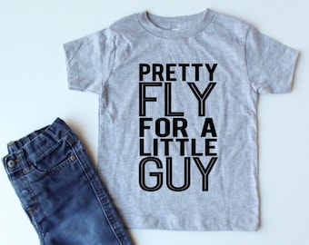 Hübsche Fliege für einen kleinen Kerl - Kindershirt - Trendy Kinder Shirt - Kinder Style - Kinder Geschenkidee - Cooles Kindershirt - Süße Kinder - Lustiges Shirt