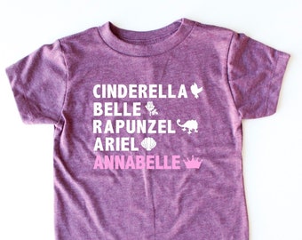 Camisa de princesa personalizada - El nombre de su hijo - Cenicienta - Bella - Rapunzel - Ariel - Princesas - Regalo personalizado para niña - Idea de regalo personalizada
