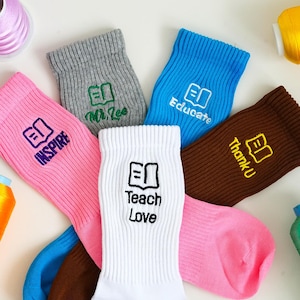 Custom Teacher Cotton Socks, Personalized Name Unisex Socks, Embroidered Book Icon Socks, Teacher Appreciation Gift, Teacher&#39;s Day Gift