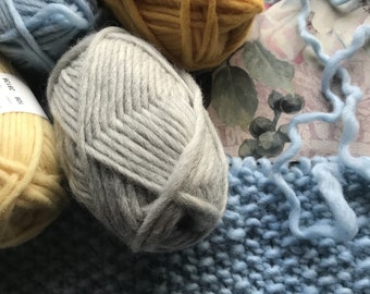Chunky wool yarn, Christmas colors, Bulky yarn, Felting yarn, Loosely spun, Knitting yarn, Crochet yarn, Pure virgin wool, For felted toys
