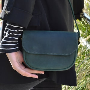 Handmade leather crossbody purse women, personalized shoulder bag for her, small crossbody bag, personalized gift bags, mini cross body bag