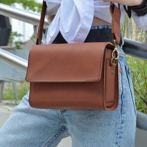 personalized bag, gift bags, leather purse bag, leather crossbody bag, cross body bag, leather bag, minimalist crossbody bag, small bag