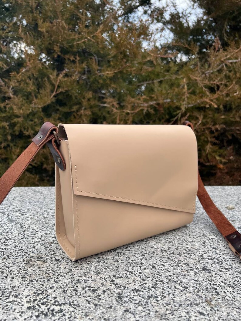 handmade small crossbody purse, vintage cross body bags for women, small over the shoulder purse, personalized leather bag for gift Beige