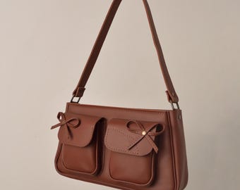 Borsa a tracolla da donna in pelle marrone stile coquette, borsa con graziosi fiocchi, borsa fatta a mano y2k, borsa energetica pop star, borsa per tutti i giorni, tasca morbida