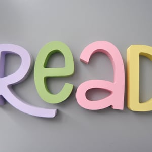 Décoration murale en bois pour chambre d'enfant, lettres en bois, lettres pastel, cadeau idéal pour une chambre d'enfant