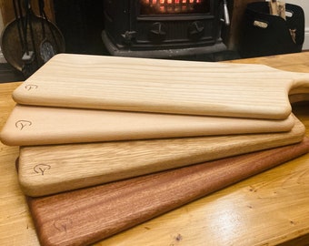 The Bunú Adhmaid Classic, A traditional style maple cheese board.