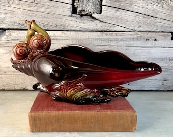 Vintage Hull pottery E-12 planter; Ebb Tide snails and shells