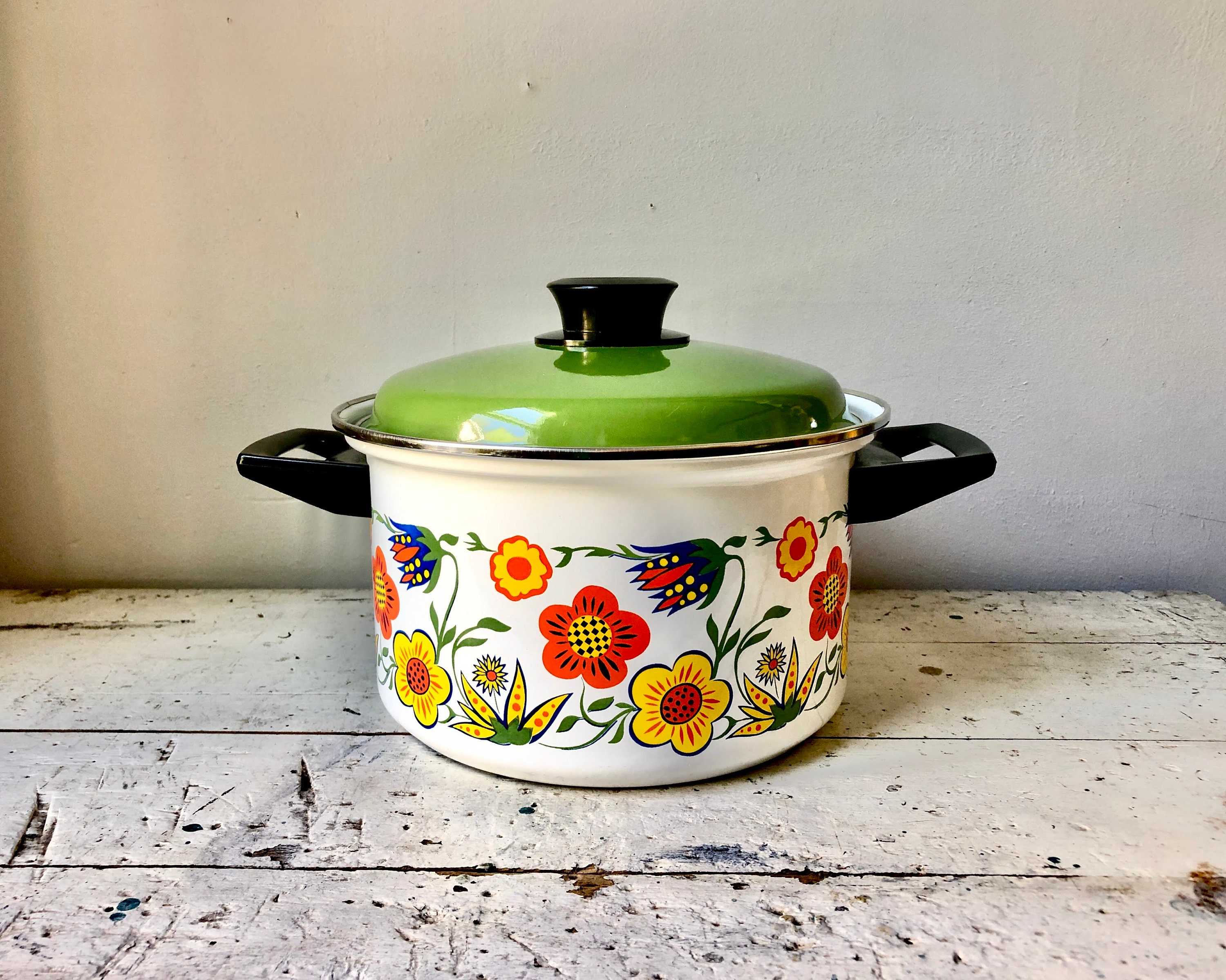 Retro Floral Enamel Cookware Set Sauce Pots Pans Vtg Kitchen enamelwar