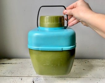 Vintage insulated thermos jug in avocado and turquoise; one gallon