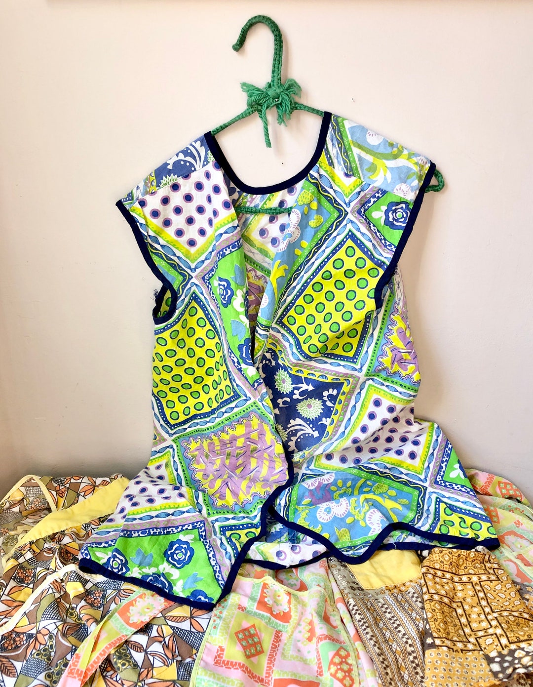 Apron Collection Vintage Apron Collection: Retro Fabric for Up-cycle Projects - Etsy