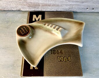 Vintage Roseville Pottery Hyde Park ashtray with monogram M; No. 1978