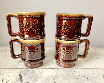 Set of 4 vintage ceramic stackable mugs; Made in Japan