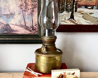 Antique Royal center-draft oil lamp with decorative wooden matches