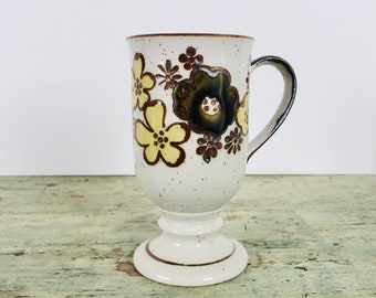 Taza con pedestal de gres floral vintage
