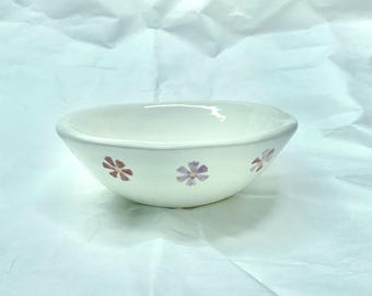 Flowers, Jewelry, Medication Dish, Coin, Purity