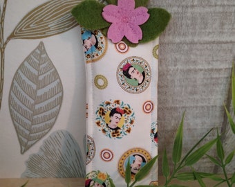 Marque-page Frida Kahlo en Tissu / Bookmark / Tissu Frida Kahlo / Cadeau livre