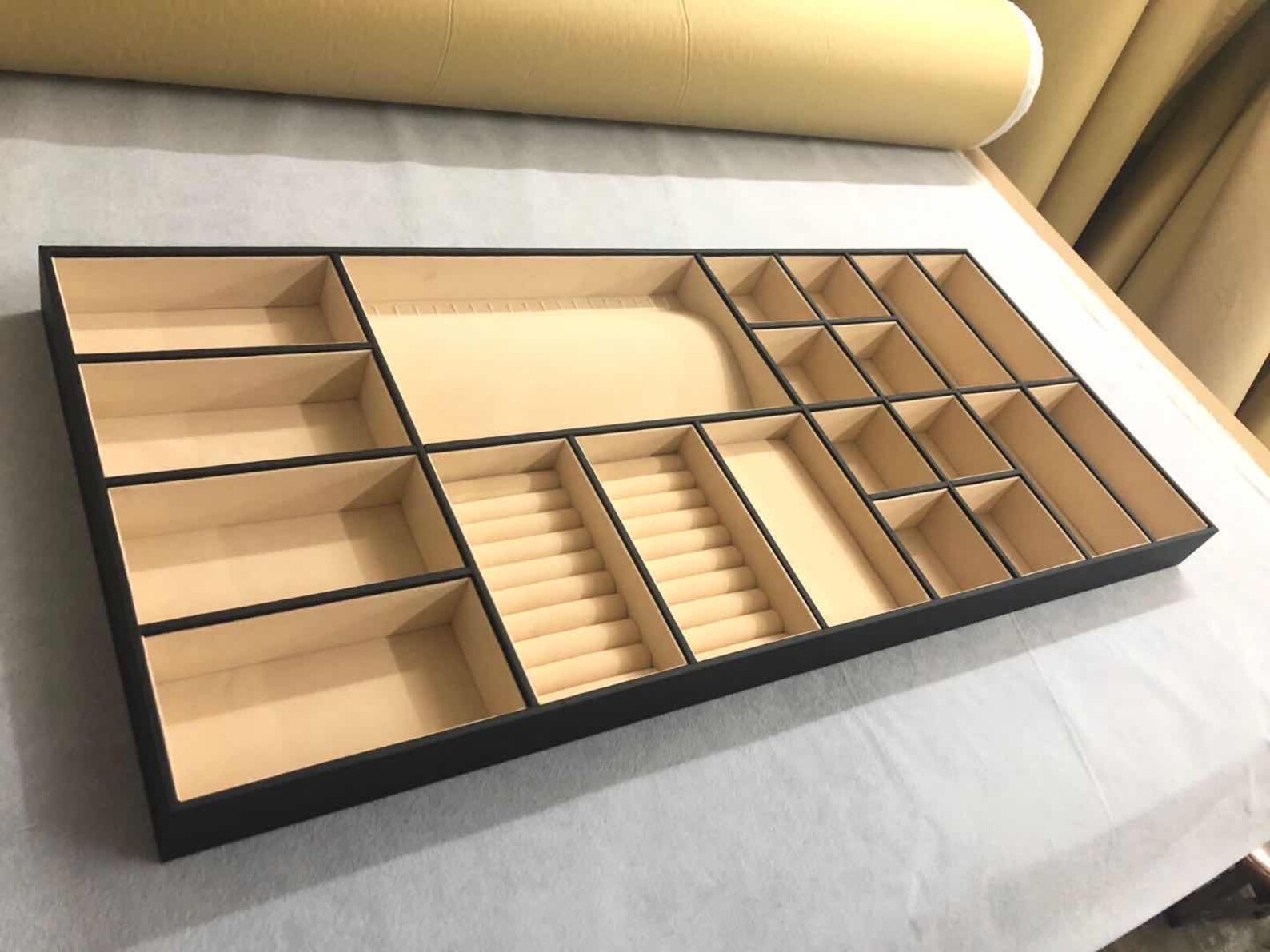 Velvet Jewelry Storage Tray For Accessaries Stackable Organizer With Rearrangeable Grids Drawer Insert Closet Divider