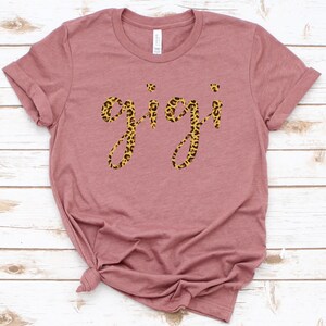 Leopard Gigi Shirt Gift for Grandma, Gigi T-Shirt, Cheetah Print Gigi Shirt, Best Grandma Ever Tee, Mother's Day Gift for Gigi / GBTD0327 bild 3