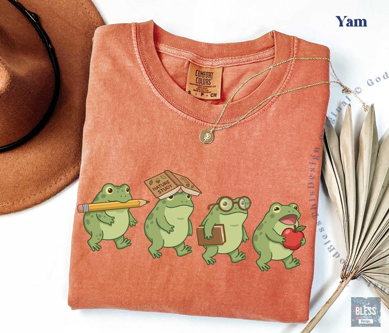 Cottagecore Frog Back to School Comfort Colors Shirt, Toad Teacher Tee, Kawaii Froggy Student Top, Pre K First Day of School 2026 GBD2865 Bild 7