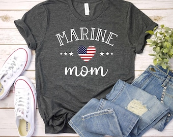 Camiseta de mamá de infantería de marina, Amo a mi héroe, Regreso a casa después del despliegue, Orgullosa mamá de infantería de marina, Familia militar Milso, Fuerza Aérea, Ejército, Marina, Héroe de la costa / GBD2652