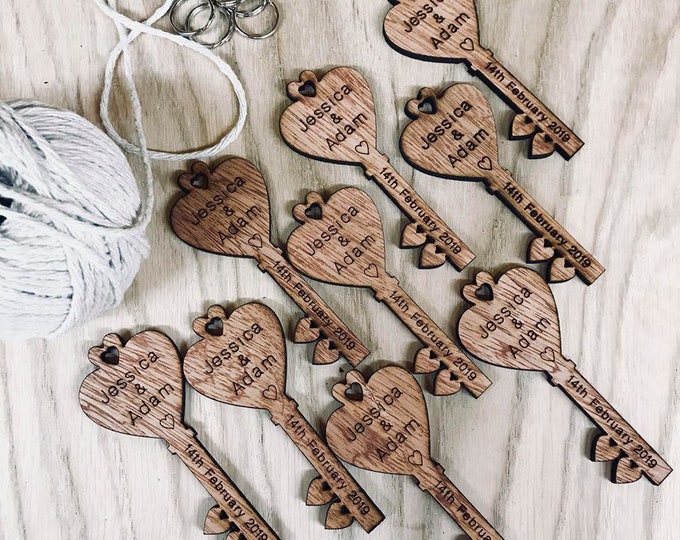 Personalised Wooden Heart Key Love-Spoons, Wedding Favours, Table Decor,Confetti