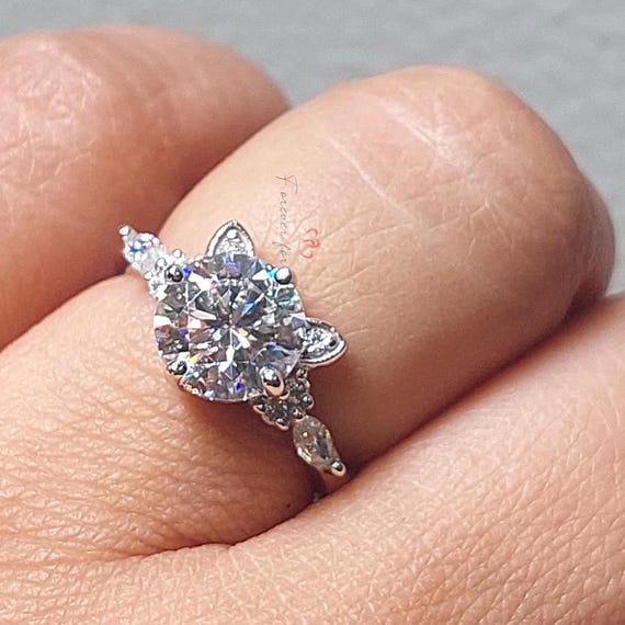 Anillo de compromiso con forma de gato, moissanita redonda de mm