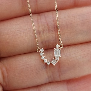 Lucky Horseshoe Necklace, Gift for Horse Lover | Dainty Gold or Silver Pendant | Custom Good luck Charm | Graduation or Birthday Gift