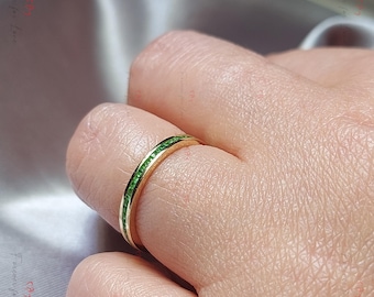 Thin ring, Emerald inlay engagement band, Green gemstone ring, wedding band for her