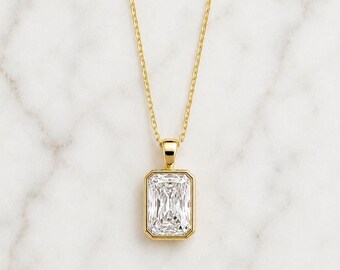 2 Carats E/VVS2 IGI Certified Radiant Cut Diamond Solitaire Pendant with Chain, 14k Yellow Gold, Bezel setting, Lab Diamond, Perfect gift