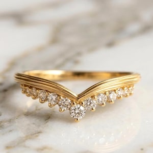 Round Chevron Diamond Wedding Band, V Shaped Diamond Ring, Lab Diamond, Dainty Stacking Ring, Minimalist Wedding Band, Gift for Her